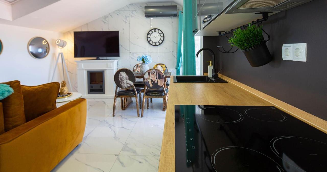 Hrpina Heritage House Makarska Exterior foto